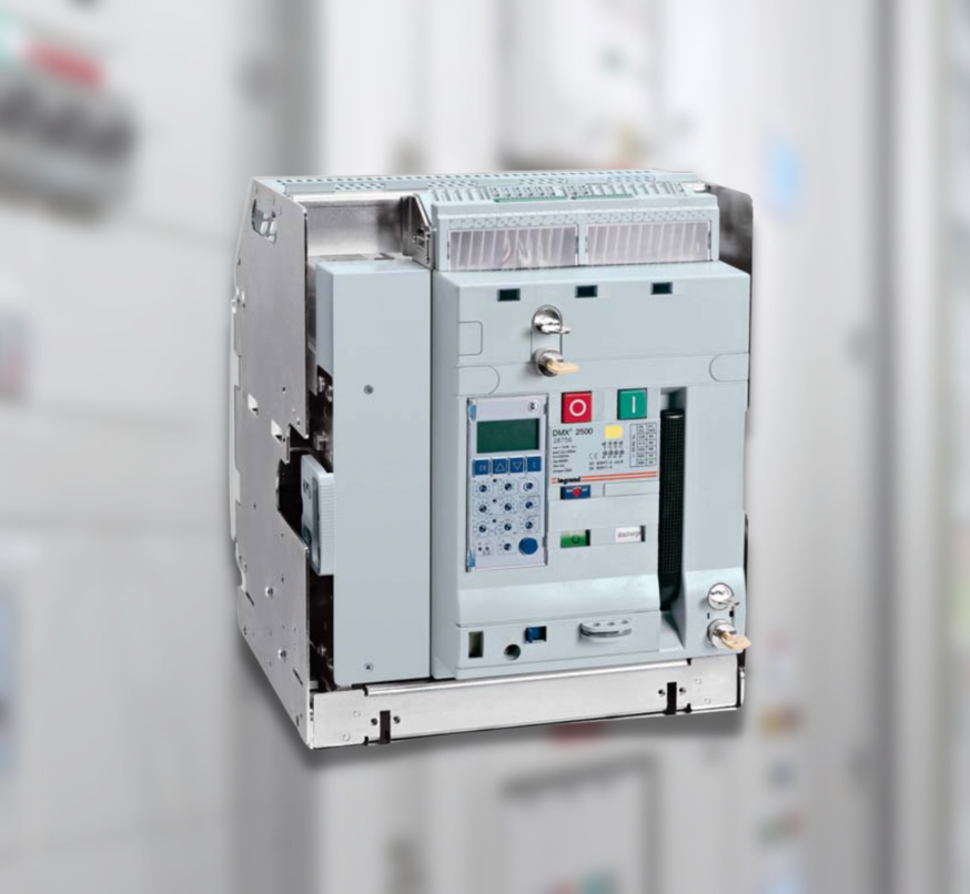DMX³: ACBs de até 6300 A